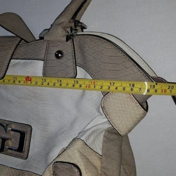 VINTAGE Guess Bag Vegan Leather Purse Shoulder Handbag Satchel WOMEN'S WOMAN'S - Picture 8 of 10